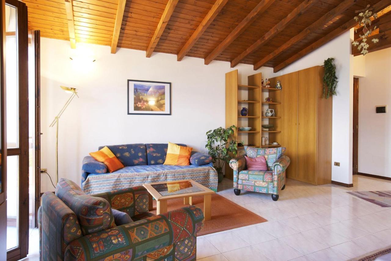 Residenza Arcobaleno Apartamento Pino Lago Maggiore Exterior foto